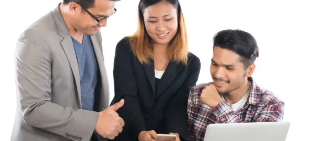 Cara Memilih Software Bisnis yang Tepat Tanpa Salah Investasi