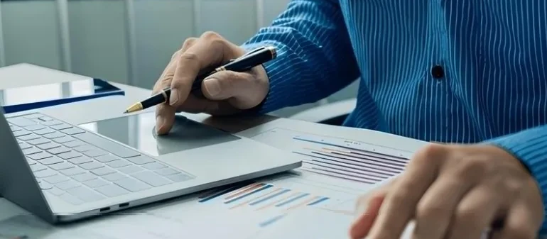 Software Akuntansi vs Gaji Staff Akuntansi: Mana Lebih Efisien?