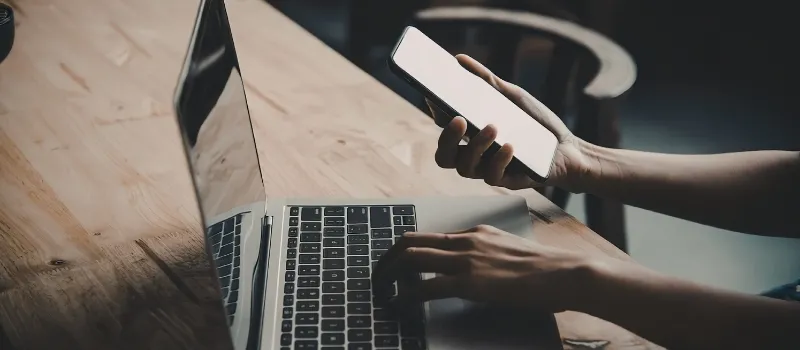 Risiko Vendor Lock In pada Proprietary Software dan Alternatif Open Source untuk Enterprise