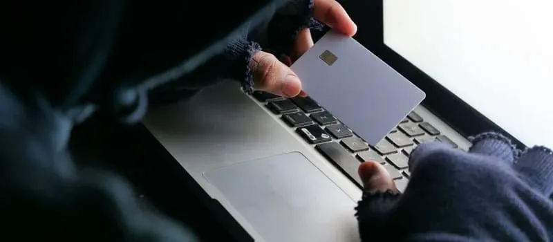 Kerugian Finansial Akibat Penggunaan Software Bajakan dalam Bisnis