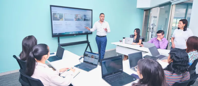 Tips Menggunakan Zoom Sharing agar Meeting Lebih Optimal