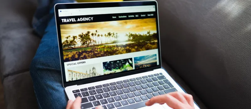 Analisis Performa Website Hotel dengan Tools Digital Marketing