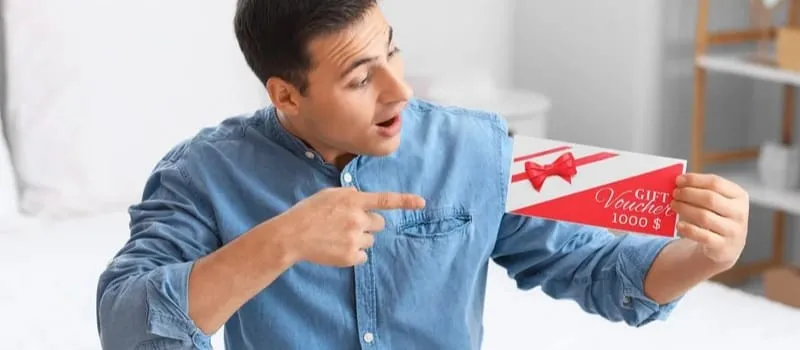 5 Kelebihan dan Kekurangan Voucher Fisik vs. Voucher Digital