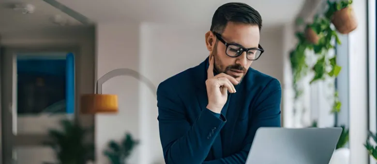 Cara Mengendalikan Biaya Software Perusahaan agar Tidak Membengkak