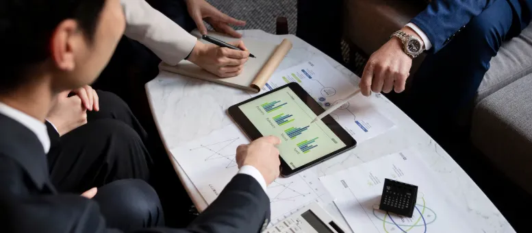 Software Lokal vs Internasional: Apa Bedanya untuk Perusahaan Indonesia?