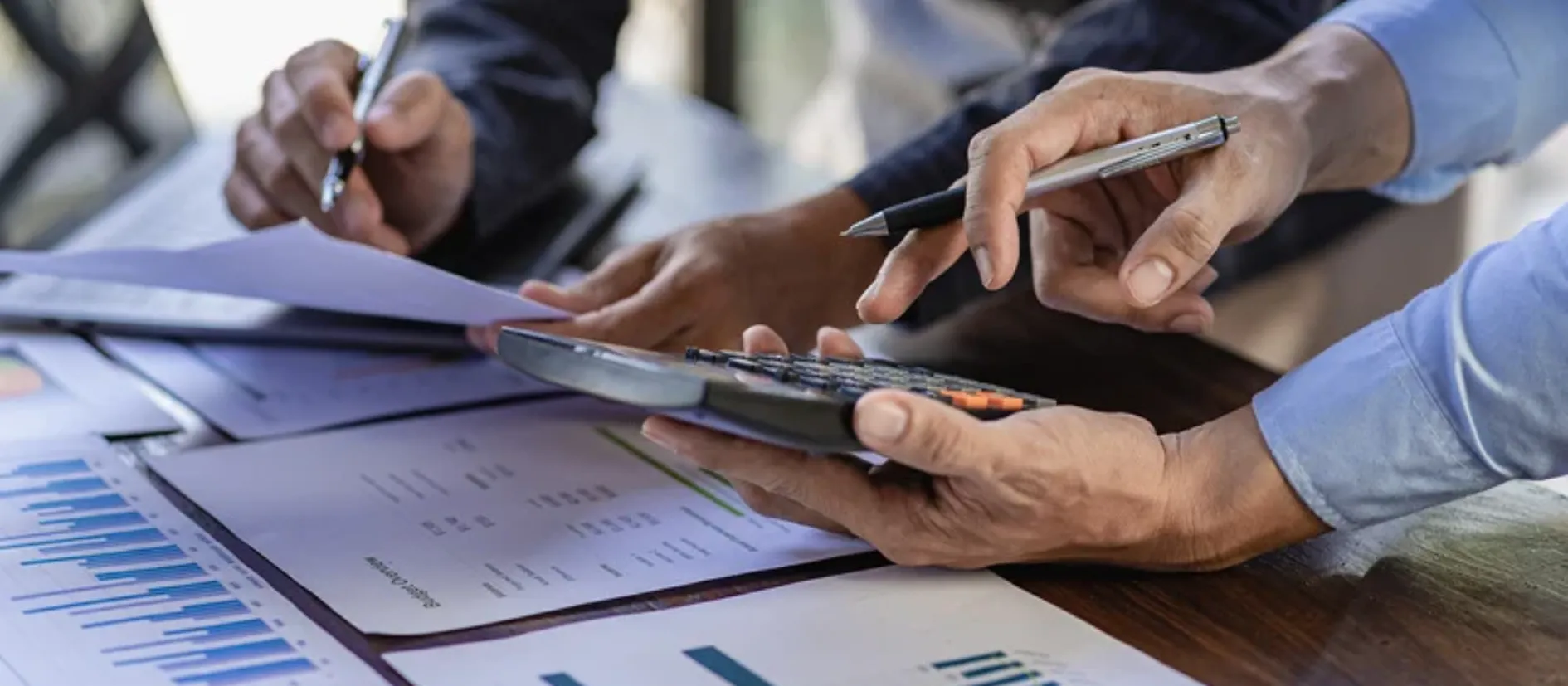 Laporan Keuangan Bulanan: Kenapa Penting untuk Mengurus Pajak Usaha