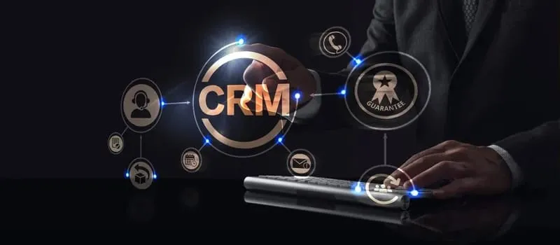 Mengapa Cloud-Based CRM Penting untuk Website Seperti Amazon?