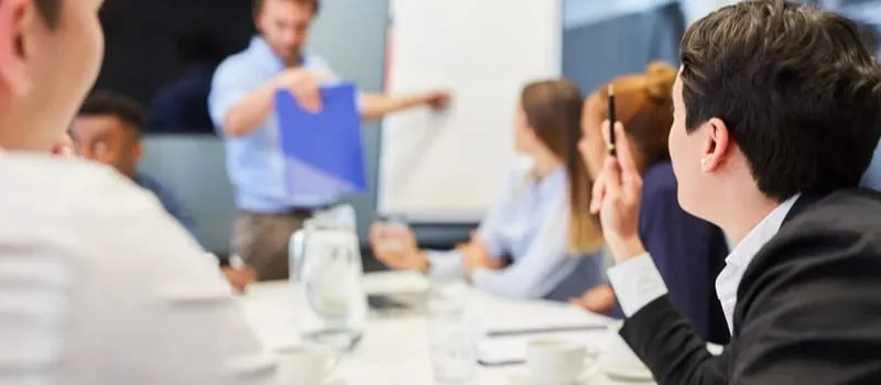 Jalankan Bisnis dari Mana Saja dengan Software Canggih Ini!