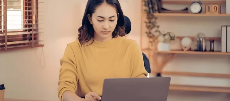 Implementasi Responsive dan Mobile-First Design pada Website