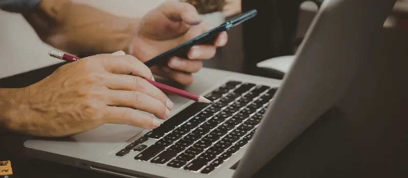 Zoho One vs Bitrix24: Mana Business Suite Package yang Lebih Efisien?