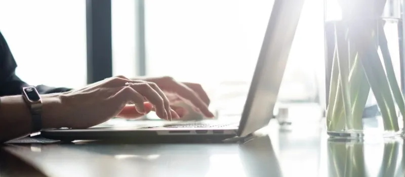 Kenapa Salesforce dan HubSpot CRM Mulai Berubah karena AI dan Automation