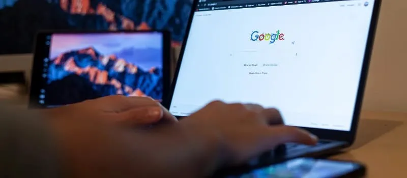 Bagaimana Inovasi Membuat Website Google Tetap di Depan?