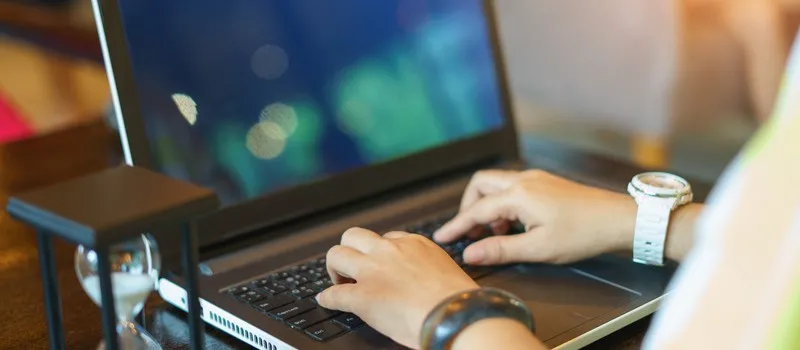 Bagaimana Dual Screen Membantu Desainer Grafis dan Editor Video