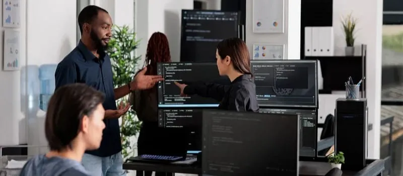 GitHub vs GitLab: Mana yang Lebih Baik untuk Pengembangan Software?